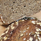 Зерновой хлеб с коноплей и льном